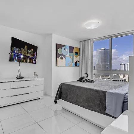 Luxurious Condo At Icon With Views Miami Exterior photo