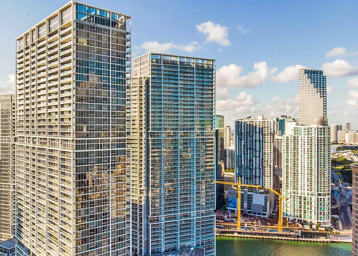 Luxurious Condo At Icon With Views